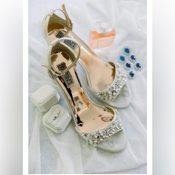 Badgley Mischka Collection Badgley Mischka Tempest Embellished Block Heel Sandal - Picture 5 of 11